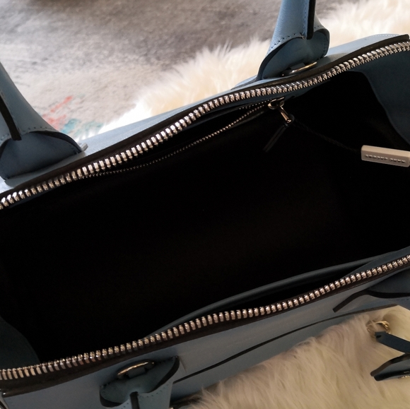 Authentic Marc Jacobs small incognito leather tote - Picture 8 of 8